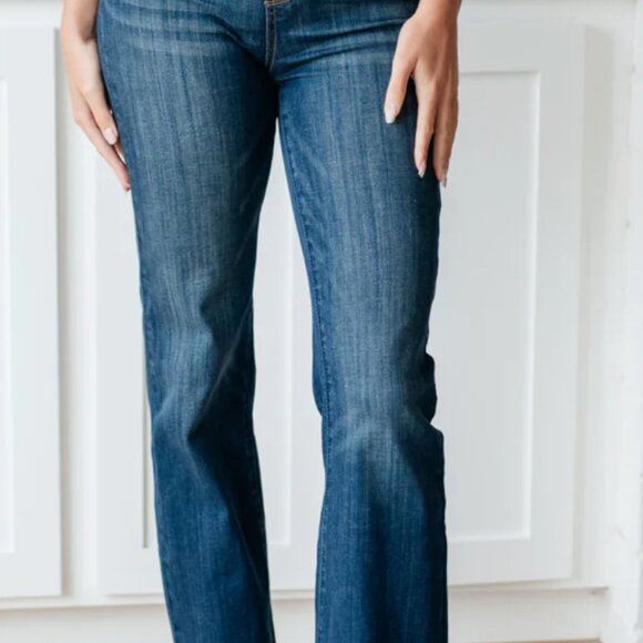 High Rise Pull On Slim Bootcut Jeans by Judy Blue BNWT - Picture 1 of 12